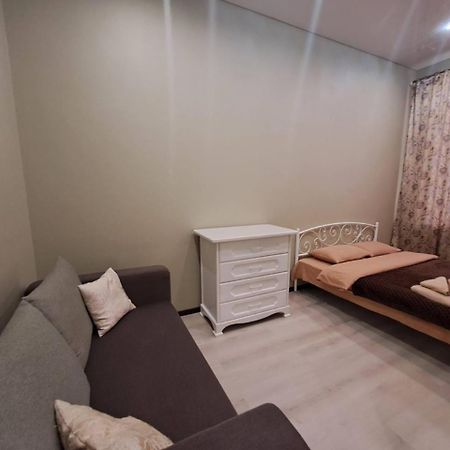 Viva Olive - Студия Со Спальней В Центре Kremenchuk Exterior foto